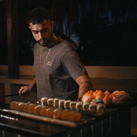 Luau Hotel غاجيرو المظهر الخارجي الصورة