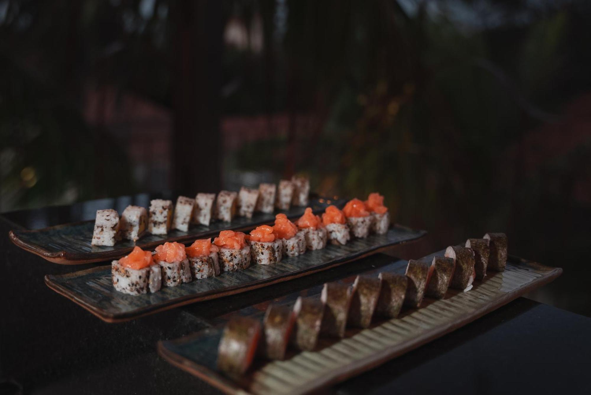 Luau Hotel غاجيرو المظهر الخارجي الصورة