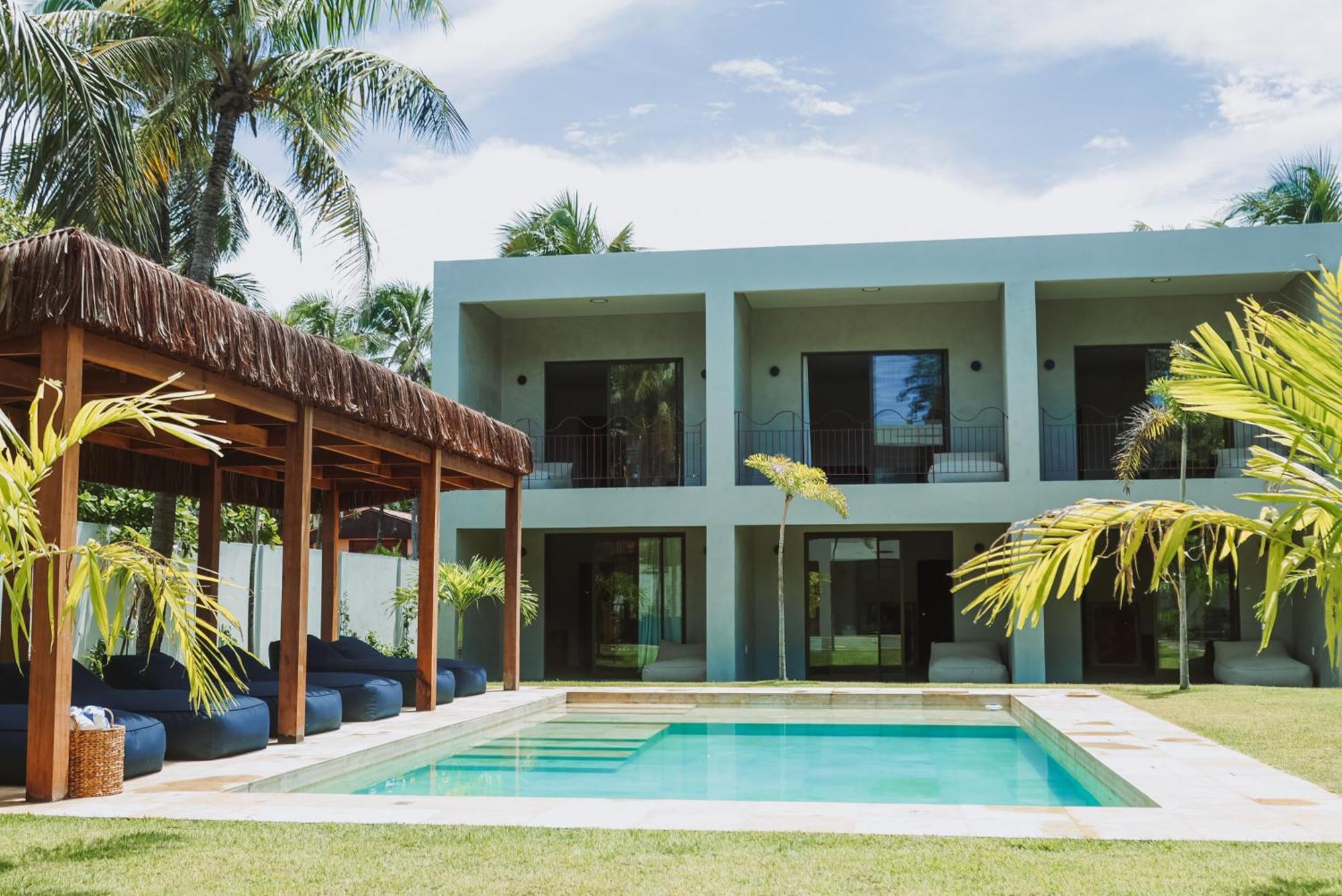 Luau Hotel غاجيرو المظهر الخارجي الصورة