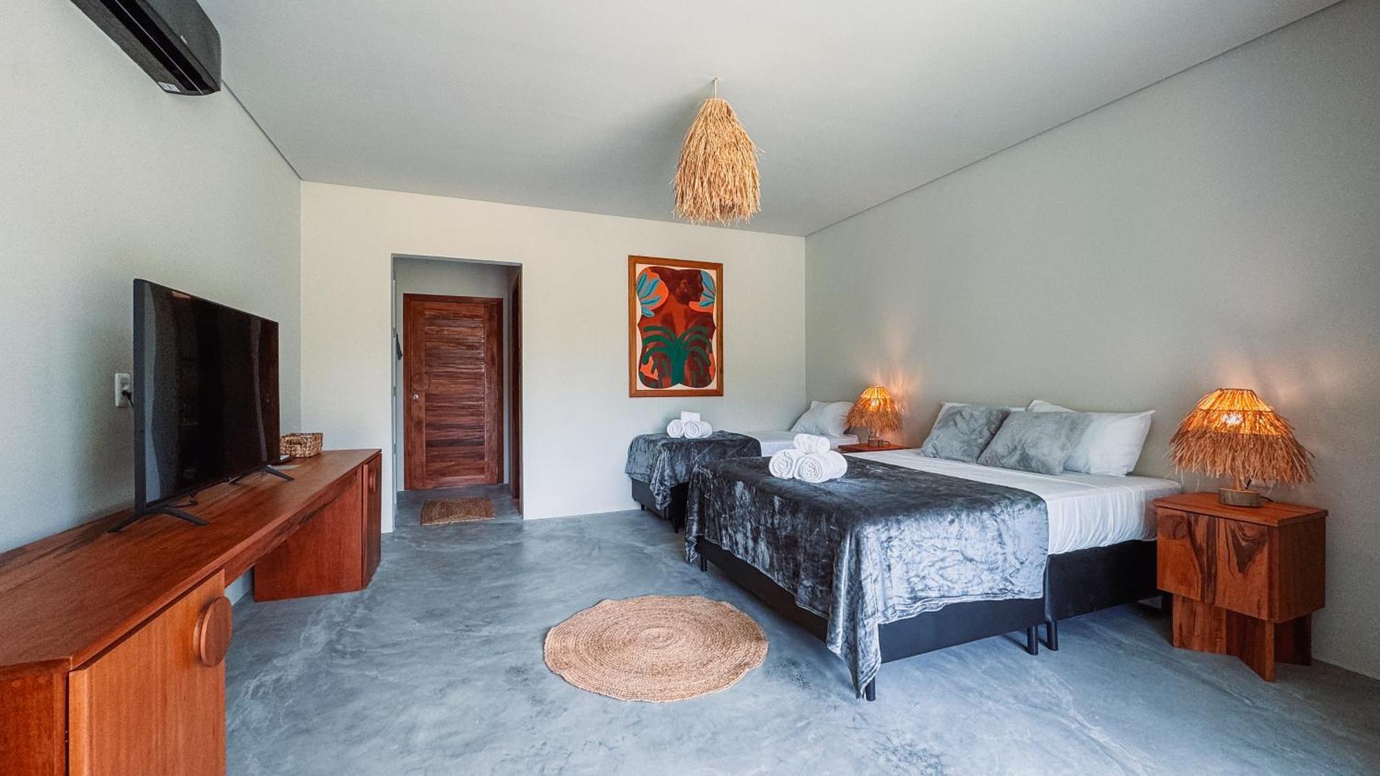 Luau Hotel غاجيرو المظهر الخارجي الصورة