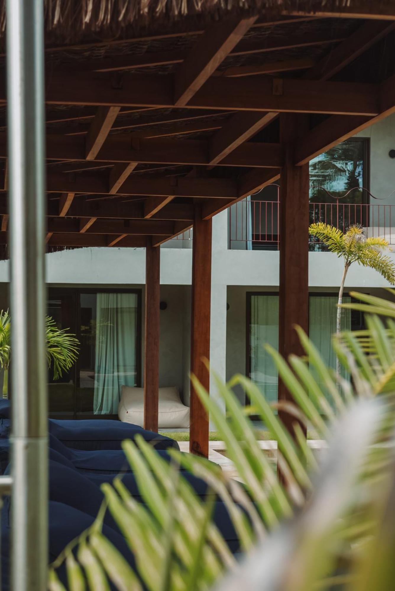 Luau Hotel غاجيرو المظهر الخارجي الصورة