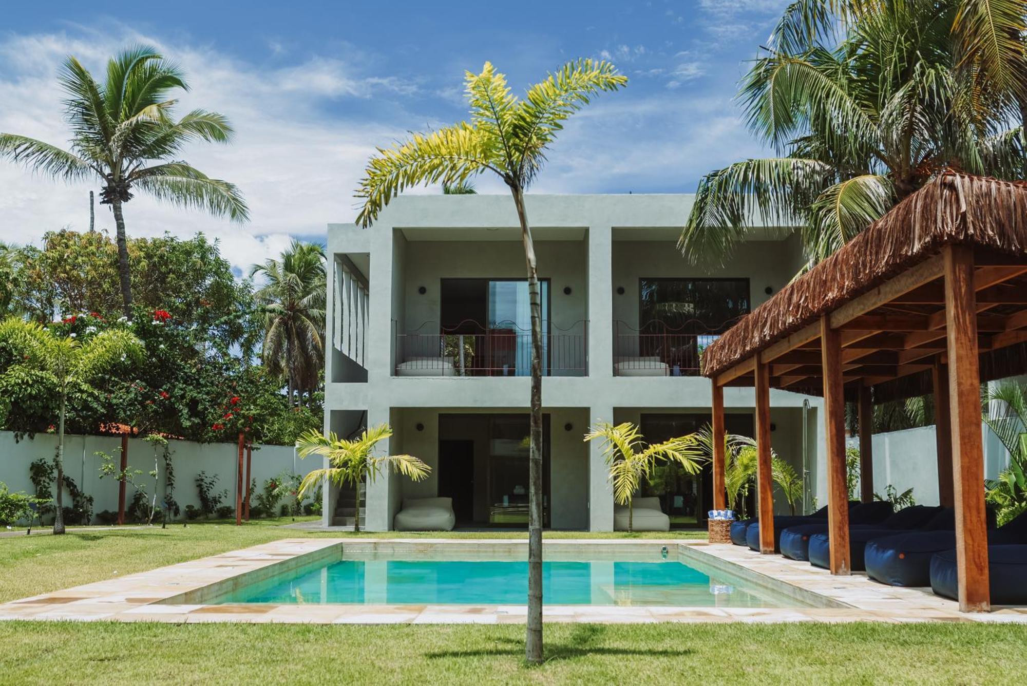 Luau Hotel غاجيرو المظهر الخارجي الصورة