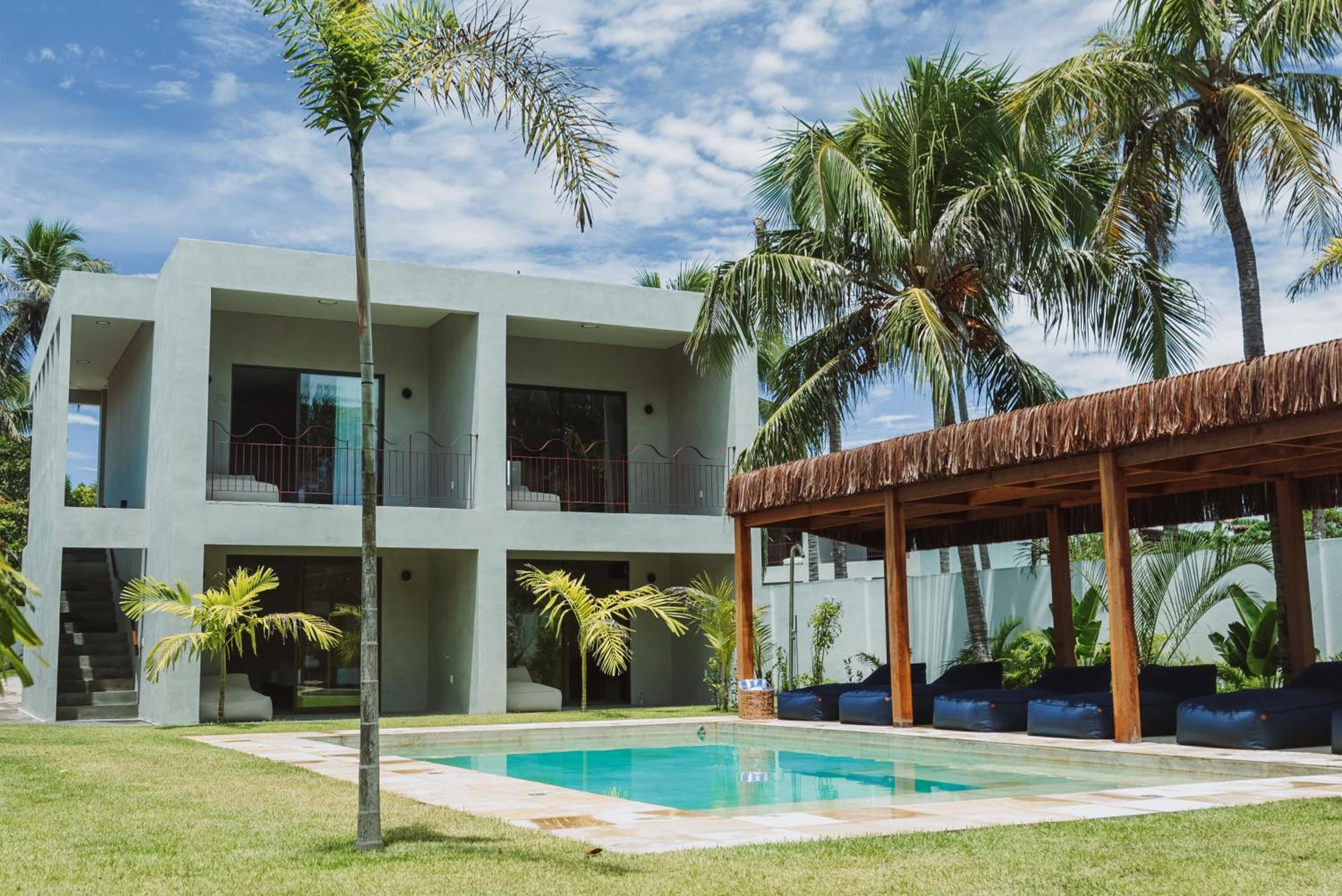 Luau Hotel غاجيرو المظهر الخارجي الصورة