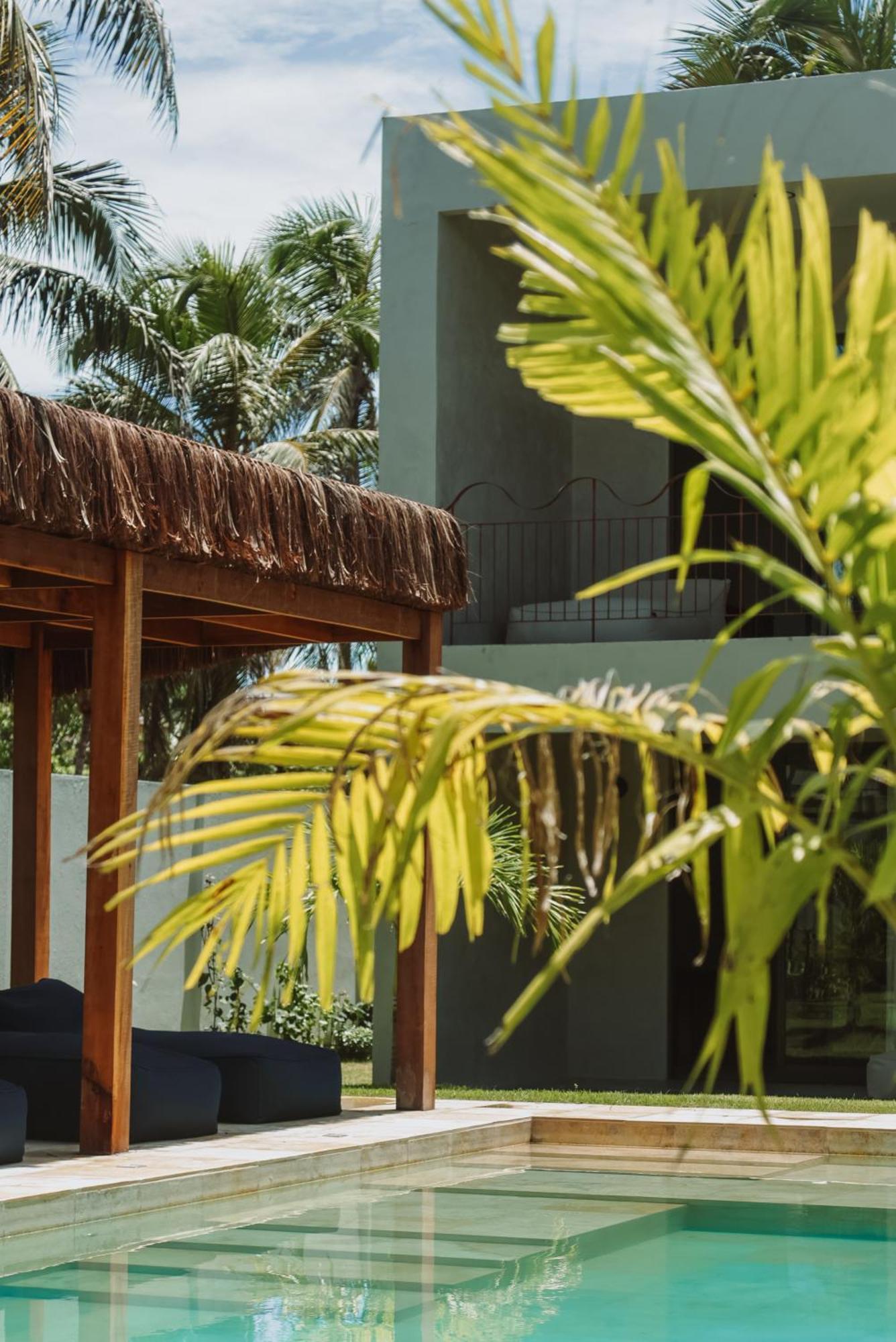 Luau Hotel غاجيرو المظهر الخارجي الصورة
