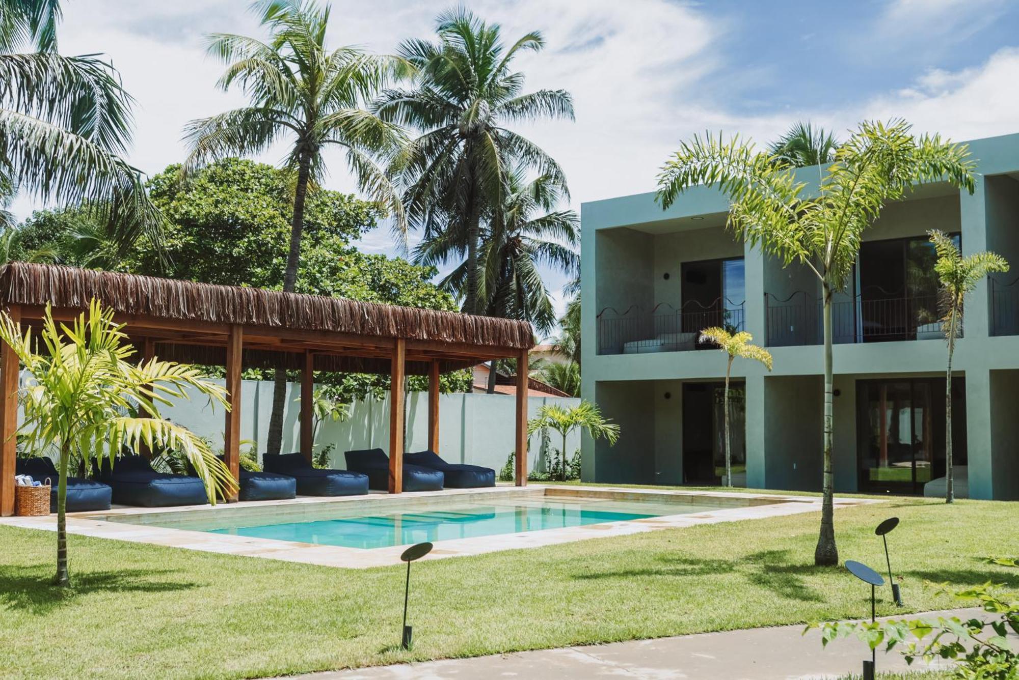 Luau Hotel غاجيرو المظهر الخارجي الصورة