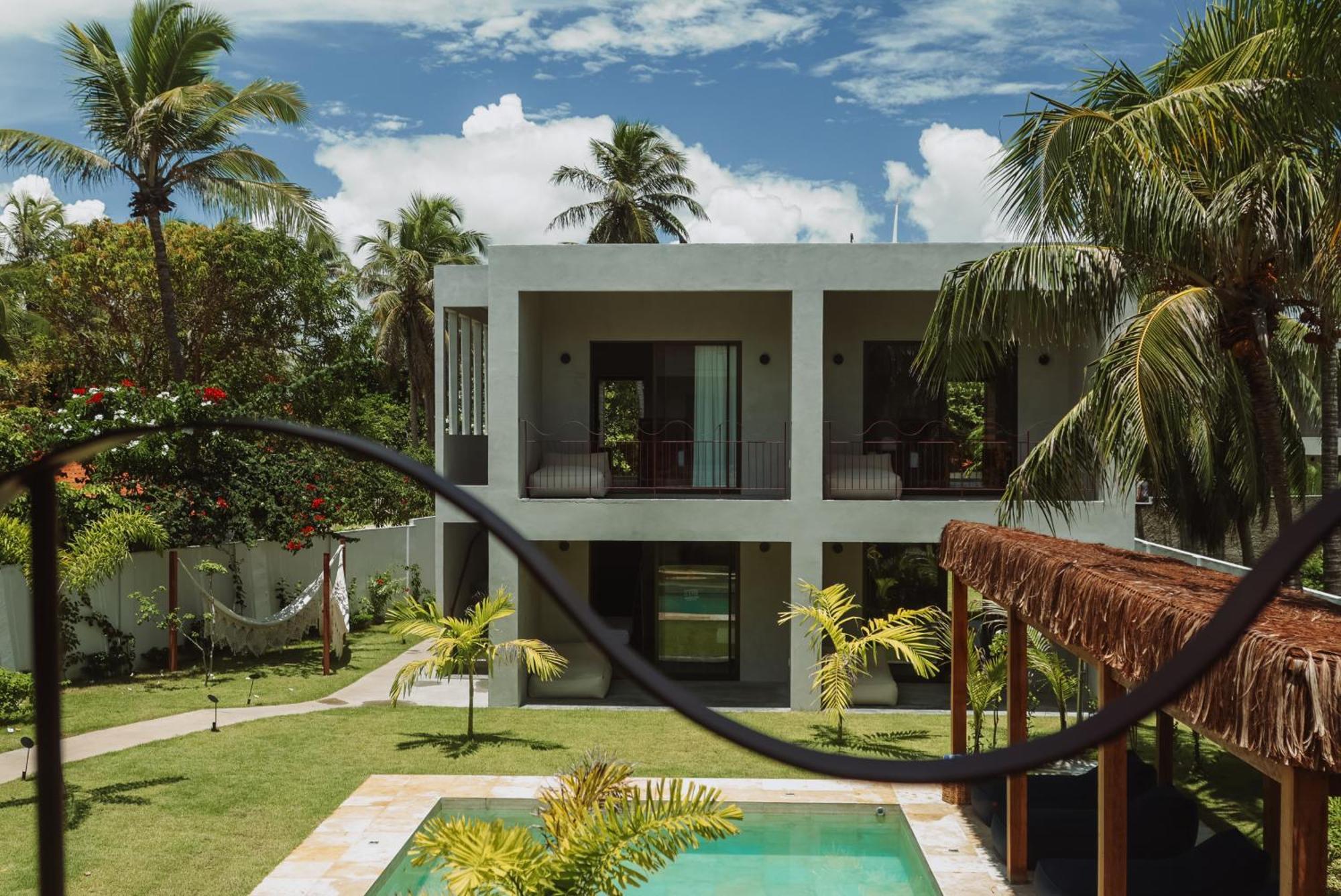 Luau Hotel غاجيرو المظهر الخارجي الصورة