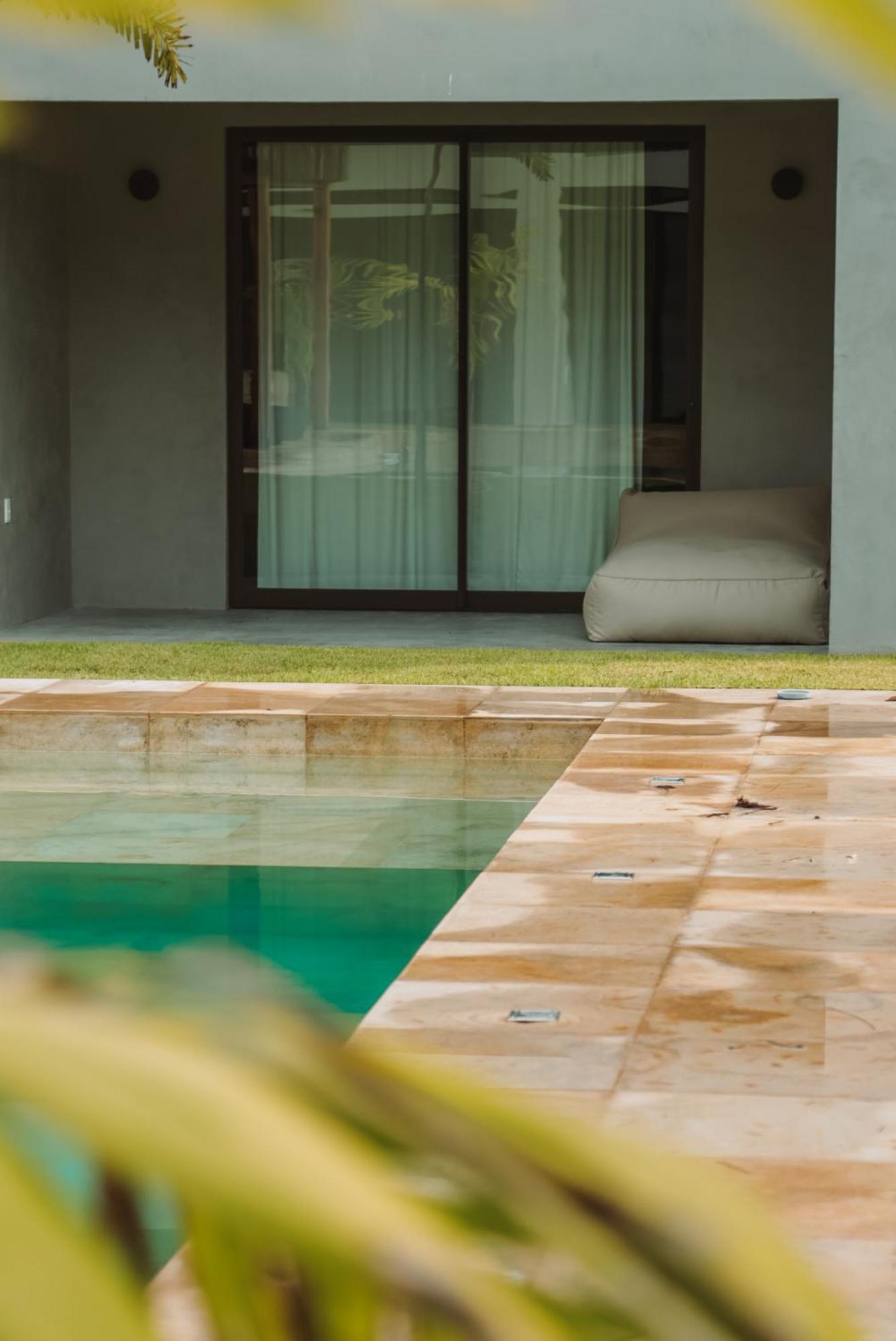 Luau Hotel غاجيرو المظهر الخارجي الصورة